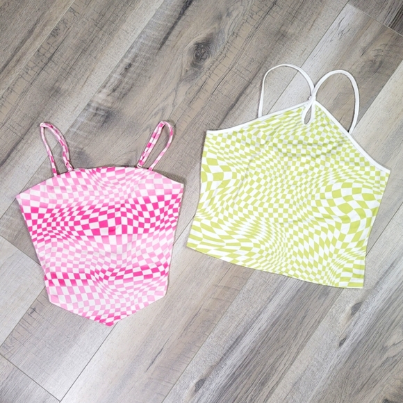 Two Crop Tops Size Medium - Picture 1 of 5